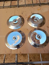 Serie 4 copricerchi usati completi di bulloni Renault 16.