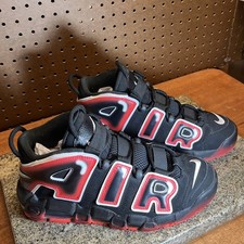 Nike Air More Uptempo '96 nere