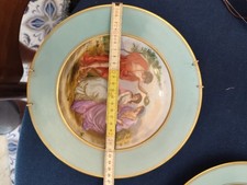 Antichi piatti da parete decorati