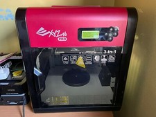 Stampante 3D XYZ Printing Da Vinci 1.0 Pro 3in1 con elementi di base e accessori