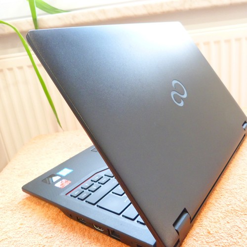 Netbook fujitsu e549 - fujitsu,