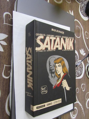 Volume cartonato satanik - volume,