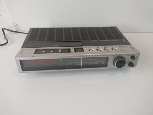 Antica radio philips non - antica,