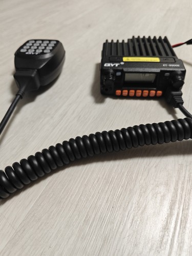 Radiotrasmittente whf uhf - radiotrasmittente,