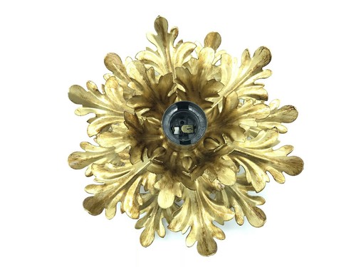 Plafoniera con foglie ricce - , in