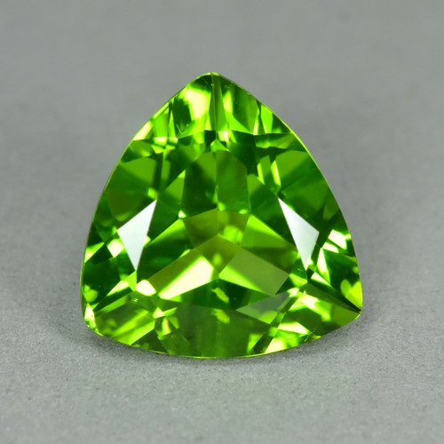 Pietra preziosa peridoto - , verde
