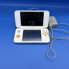 Nintendo 2DS XL 4GB Console - Bianco/Arancione