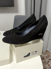 Scarpa chiusa elegante da donna con zeppa colore nero nr  44