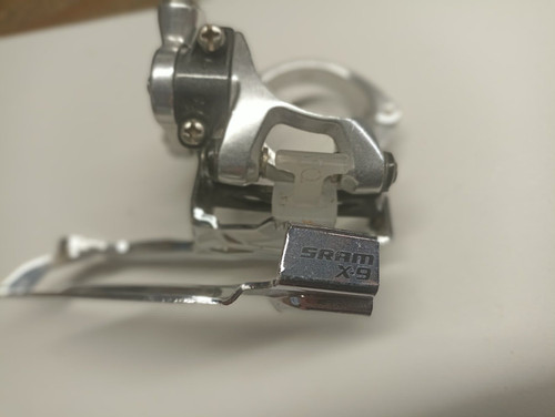 Deragliatore anteriore doppio