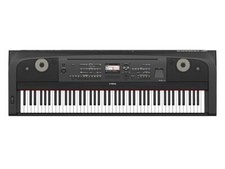 Yamaha DGX670 Black Pianoforte