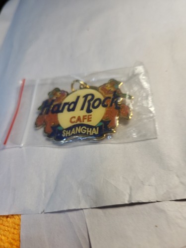 Raro portachiavi smaltato