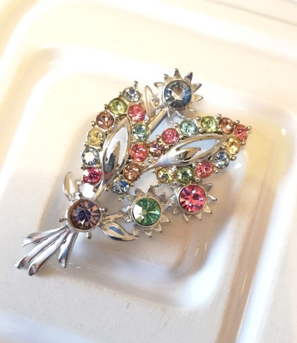 Spilla vintage con fiori - , di