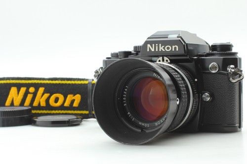 Mint hood nikon - w/,