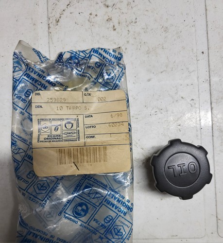 Tappo serbatoio olio - tappo, per