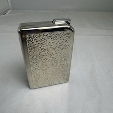 Portasigarette con accendino