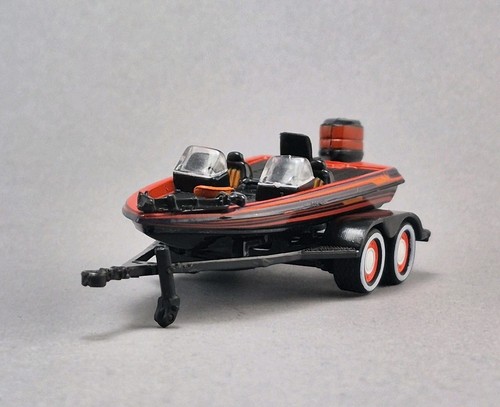 Barca pesca basso con - da,