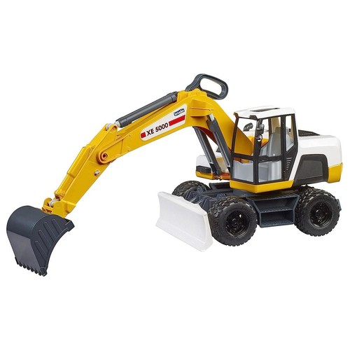 Bruder 5000 excavator - 1/16,