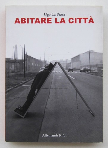 Abitare città ugo la - di,