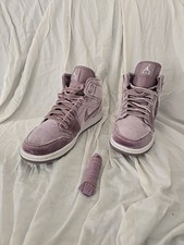 Nike Air Jordan 1 Mid SE viola