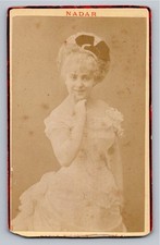 CDV 1875 Louise Théo, artiste