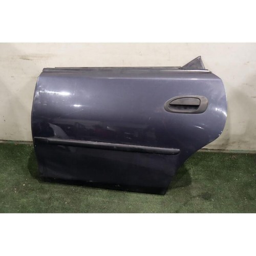 Porta post mazda 323f - porta,