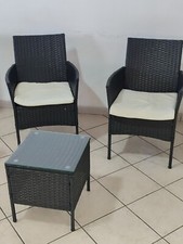 set tavolo e sedie da giardino