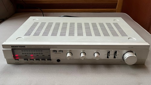 Stereo integrated amplifier