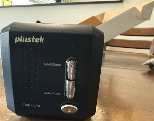 Plustek opticfilm 8200i - plustek,