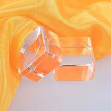 Elegante supporto quadrato in