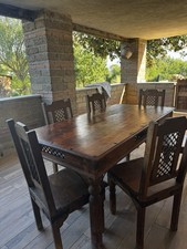 tavolo con sedie In Legno