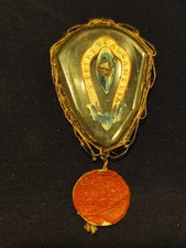 relic reliquary reliquia