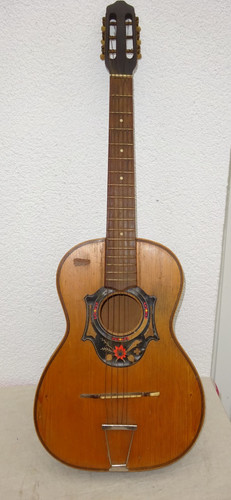 Vecchia chitarra circa - 96,