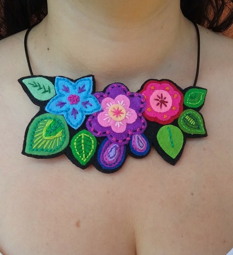 Collana artistica fiori - , di