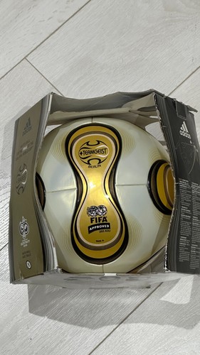 Adidas teamgeist world - adidas,