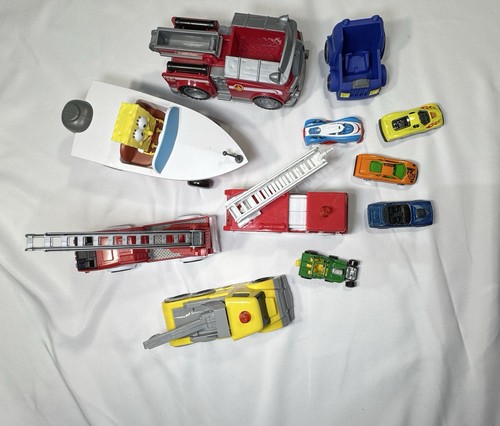 Lotto misto auto giocattolo