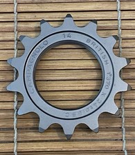 Bellissimo ingranaggio in lega