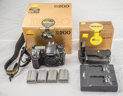 Nikon d200 - nikon, +