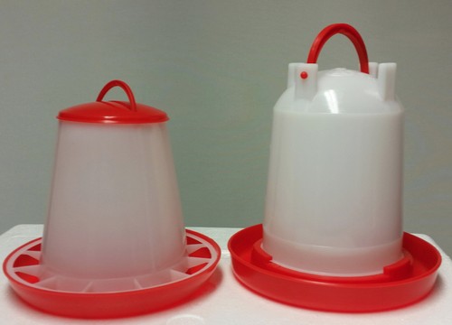 Distributore mangime per - di,