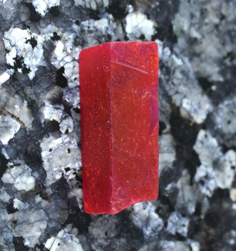Rosso rubino ct naturale - rosso,