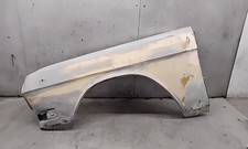Parafango sinistro GAZ 24-10