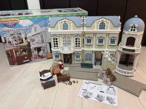 Sylvanian families grand hotel - sylvanian,