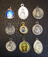 - LOTTO N° 9 PICCOLE MEDAGLIE MEDAGLIETTE RELIGIOSE DEVOZIONALI  -