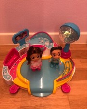 PISTA DI PATTINAGGIO ME CONTRO TE