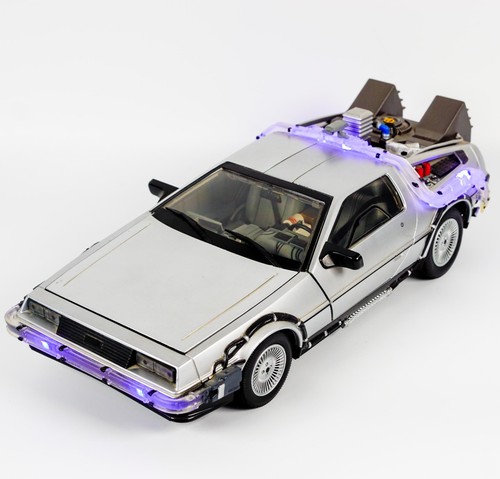 Diamond select delorean - delorean, 1/15