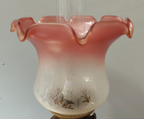 Vianne cranberry glass tulip - cranberry,