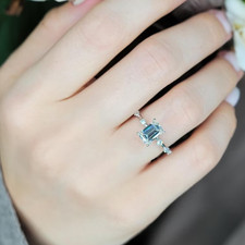 Anello in oro bianco 14 carati