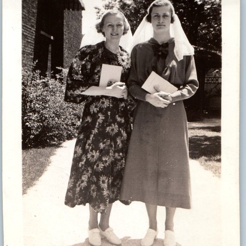 C1930s snapshot due giovani - c1930s,