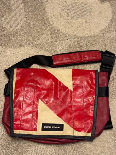 Freitag f12 dragnet - f12, borsa