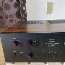 Amplificatore integrato Sansui