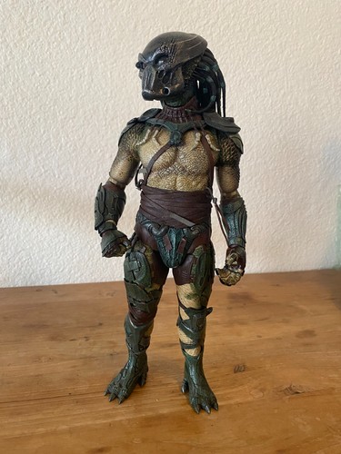 Hot toys predators - predators, tracker